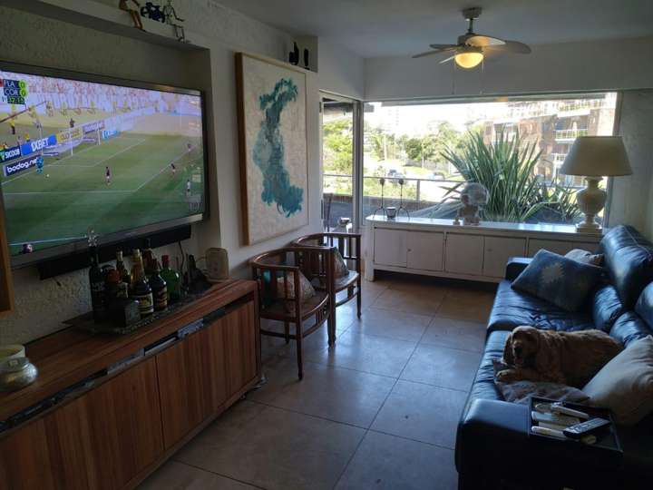 Apartamento en venta en Amazonas, Maldonado