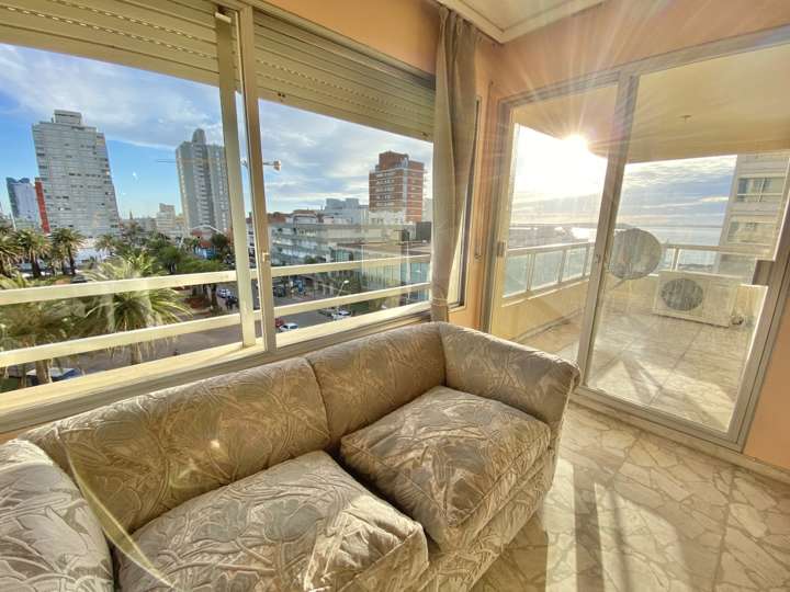 Apartamento en venta en Gorlero, Punta Del Este