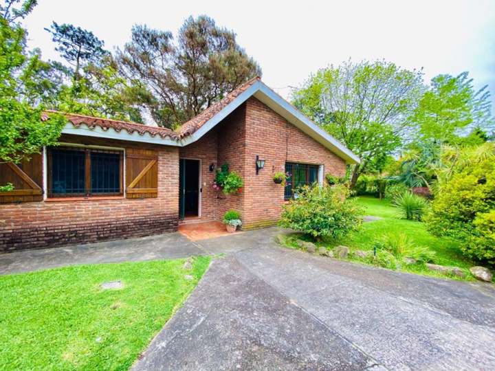 Casa en venta en Pinares, Maldonado