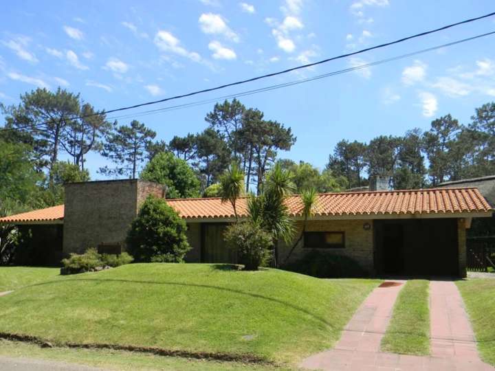 Casa en venta en Pinares, Maldonado