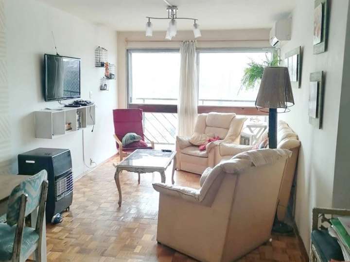 Apartamento en venta en Emilio Raña, Montevideo