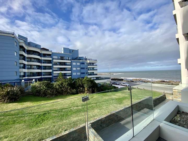 Apartamento en venta en Resalsero (Calle 26), Punta Del Este