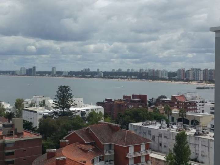 Apartamento en venta en El Remanso (Calle 20), Punta Del Este