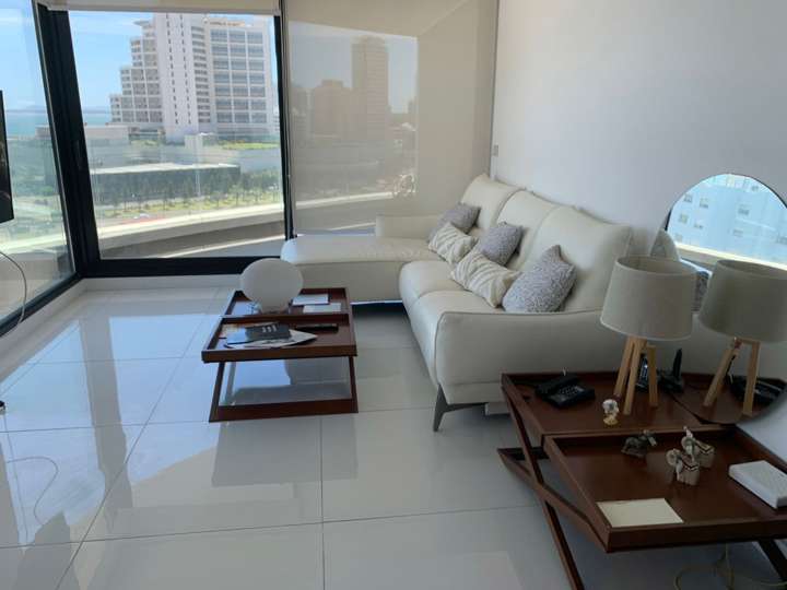 Apartamento en venta en Avenida Chiverta, Punta Del Este