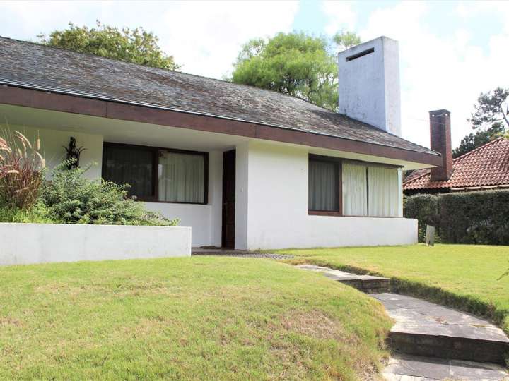 Casa en venta en Pinares, Maldonado