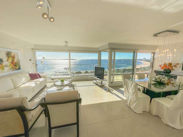 Apartamento en venta en Avenida Chiverta, Punta Del Este