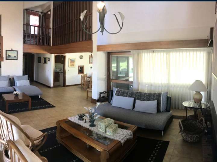 Casa en venta en Pinares, Maldonado