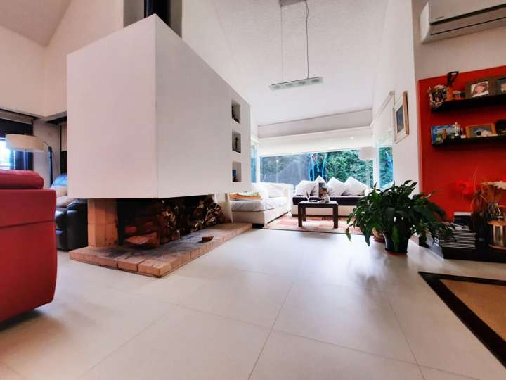 Casa en venta en Avenida Franklin Delano Roosevelt, Punta Del Este