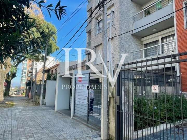 Apartamento en venta en Melitón González, Montevideo