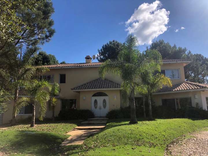 Casa en venta en Ovidio Fernández, Punta Del Este