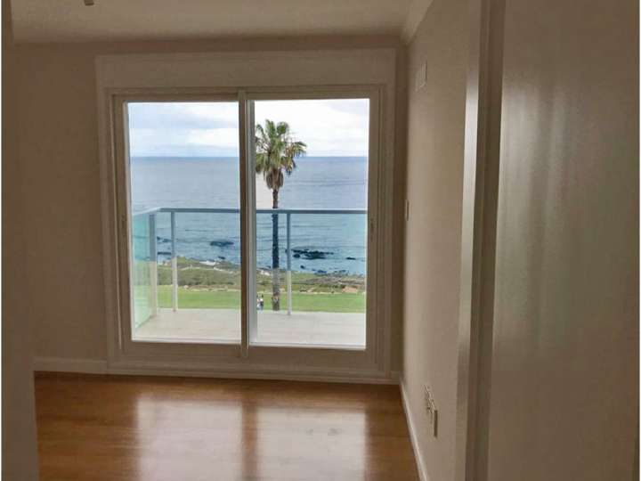 Apartamento en venta en Ciclovia de la Rambla, Montevideo