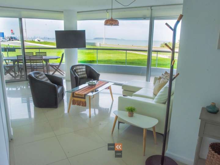 Apartamento en venta en Pinares, Maldonado