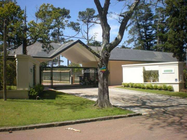 Terreno en venta en Punta Del Este