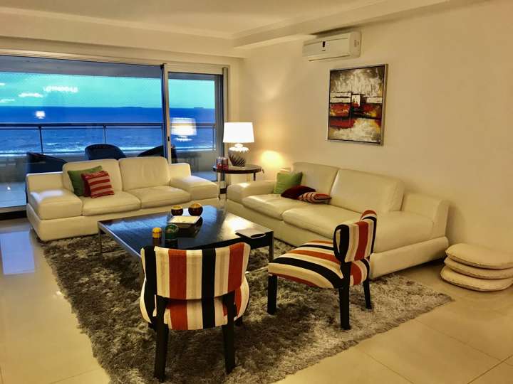 Apartamento en venta en Punta Del Este