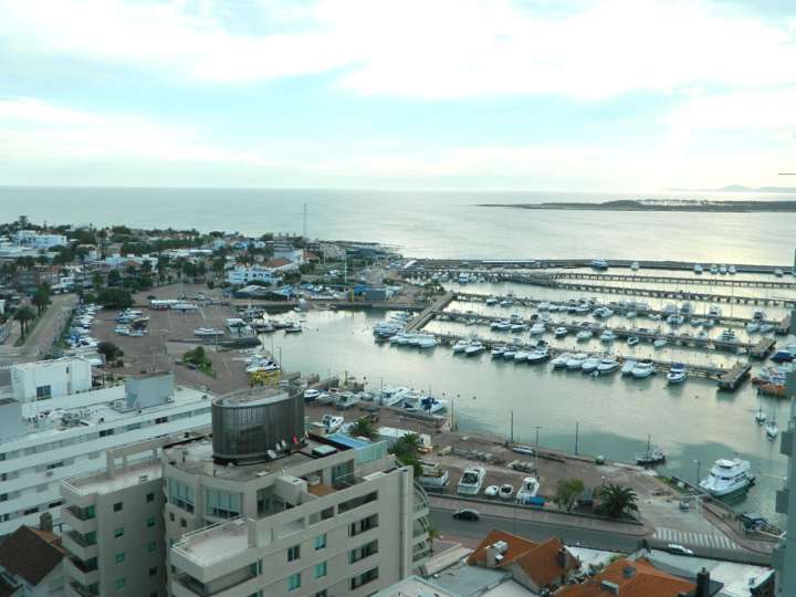 Apartamento en venta en La Galerna (Calle 21), Punta Del Este