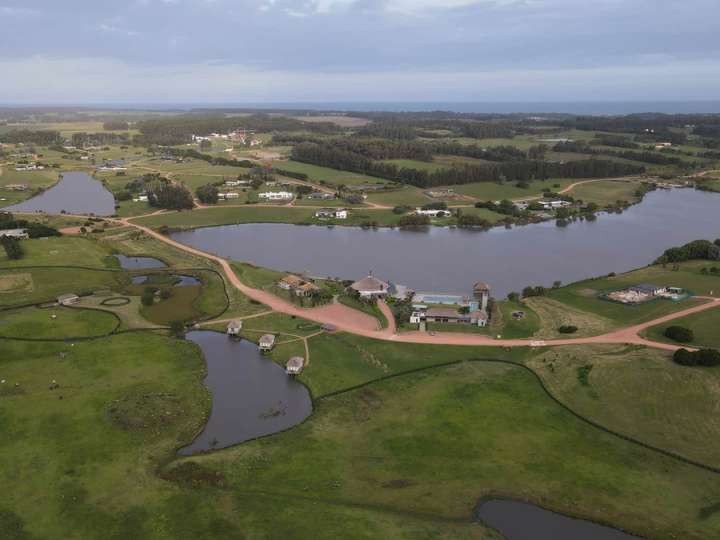 Terreno en venta en Roberto Fugazot, El Tesoro