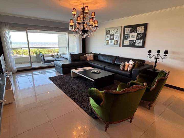 Apartamento en venta en Punta Del Este