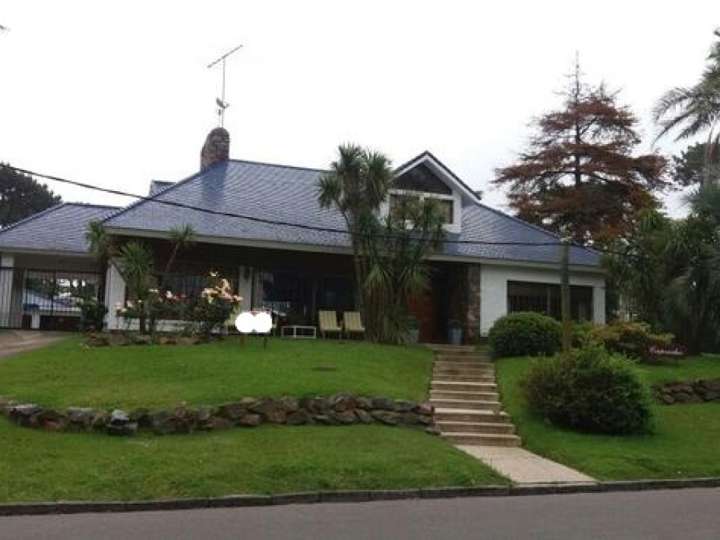 Casa en venta en Avenida Brasil, Punta Del Este