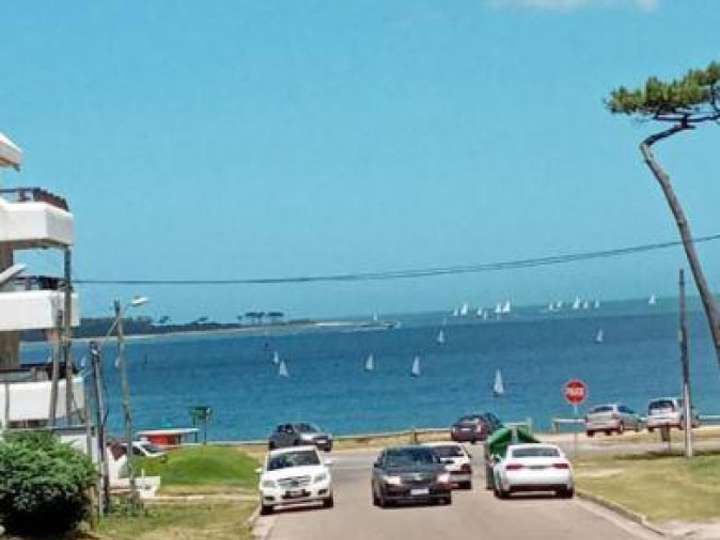 Casa en venta en Pinares, Maldonado