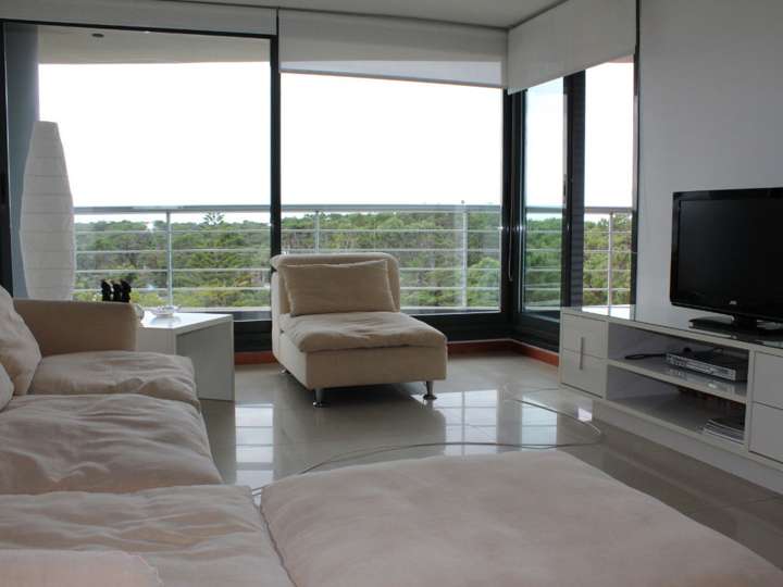 Apartamento en venta en Avenida Franklin Delano Roosevelt, Punta Del Este