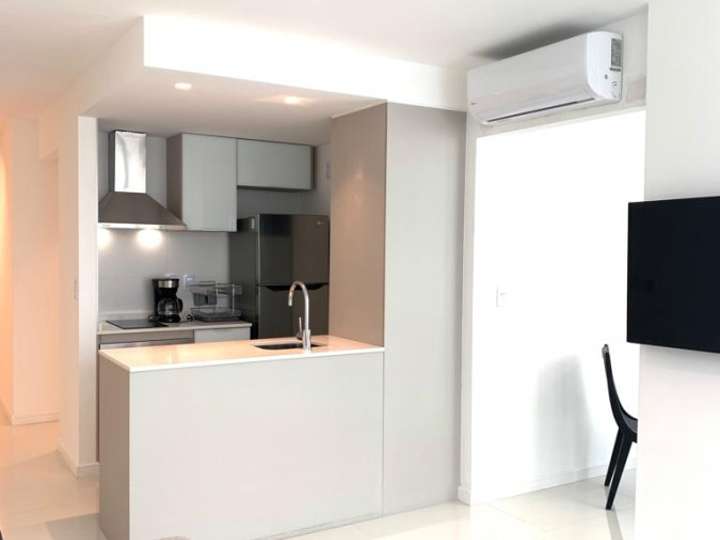 Apartamento en venta en Avenida Chiverta, Punta Del Este