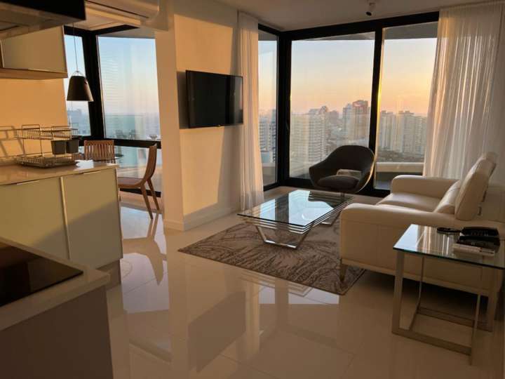 Apartamento en venta en Avenida Chiverta, Punta Del Este