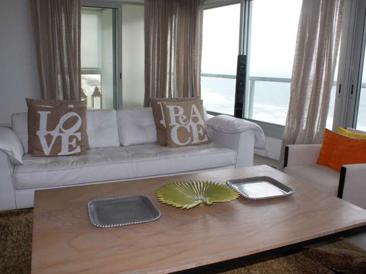 Apartamento en venta en Rambla Lorenzo Batlle, Punta Del Este