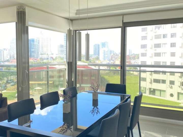 Apartamento en venta en Punta Del Este