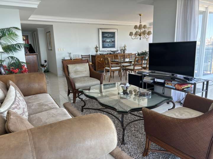 Apartamento en venta en Punta Del Este