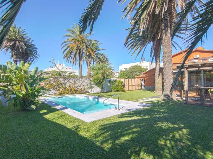 Casa en venta en Gorlero, Punta Del Este