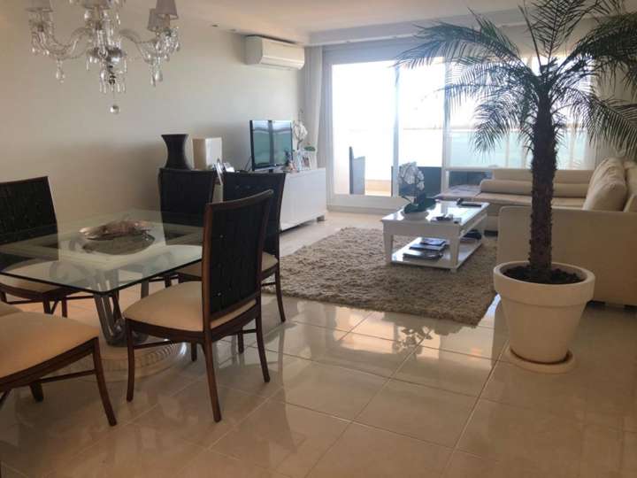 Apartamento en venta en Punta Del Este