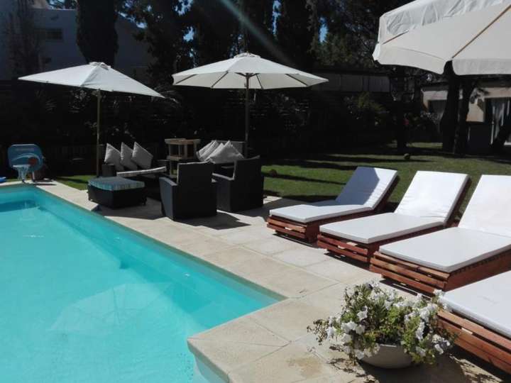 Casa en venta en Avenida del Mar, Punta Del Este