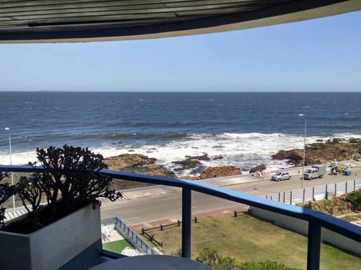 Apartamento en venta en El Coral (Calle 23), Punta Del Este