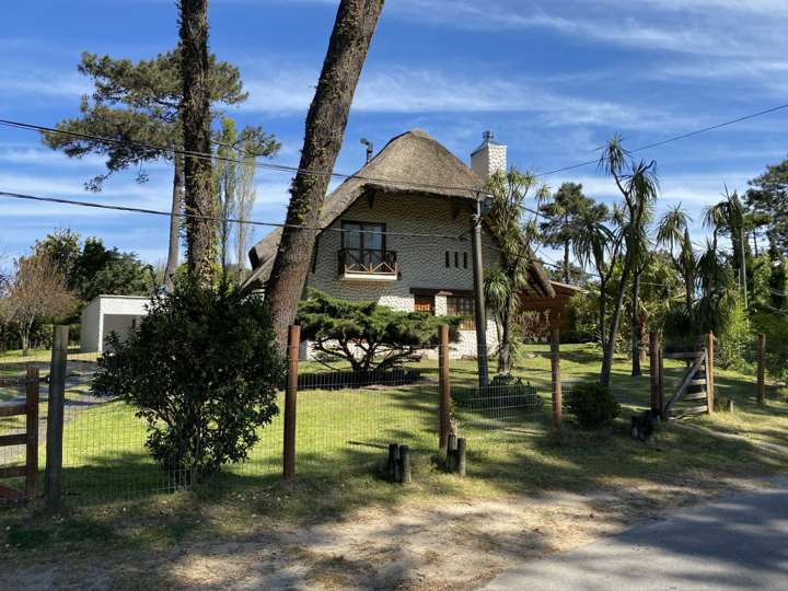 Casa en venta en Pinares, Maldonado