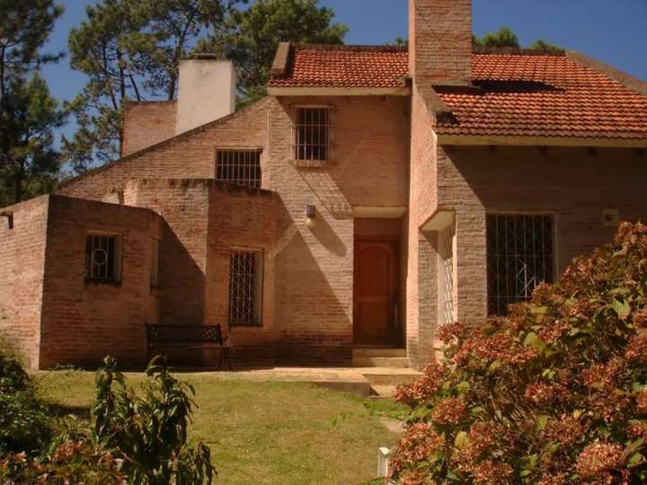 Casa en venta en Pinares, Maldonado