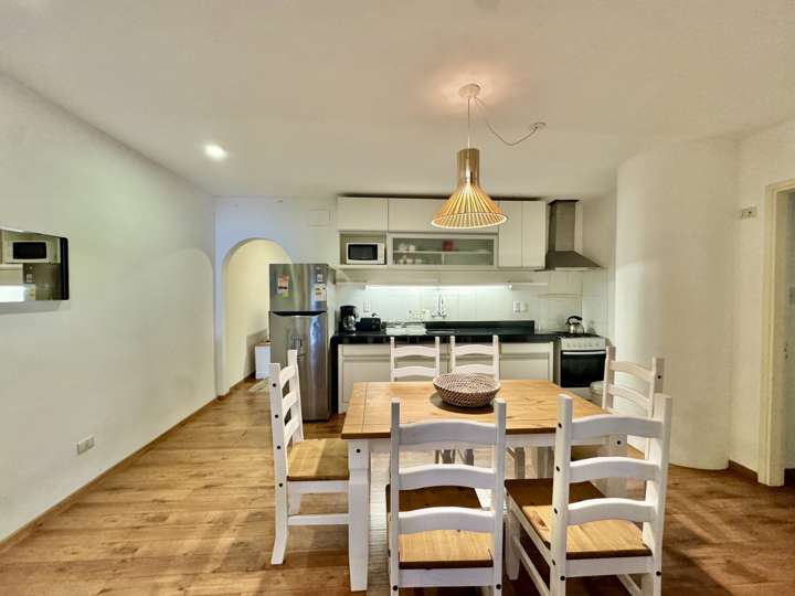 Apartamento en venta en Emilio Inzaurraga (Calle 31), Punta Del Este