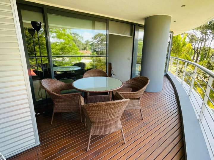 Apartamento en venta en Avenida Franklin Delano Roosevelt, Punta Del Este