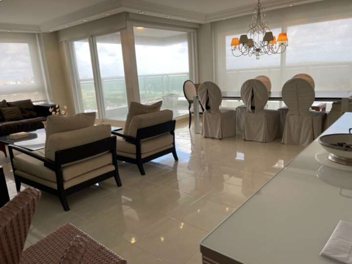 Apartamento en venta en Punta Del Este