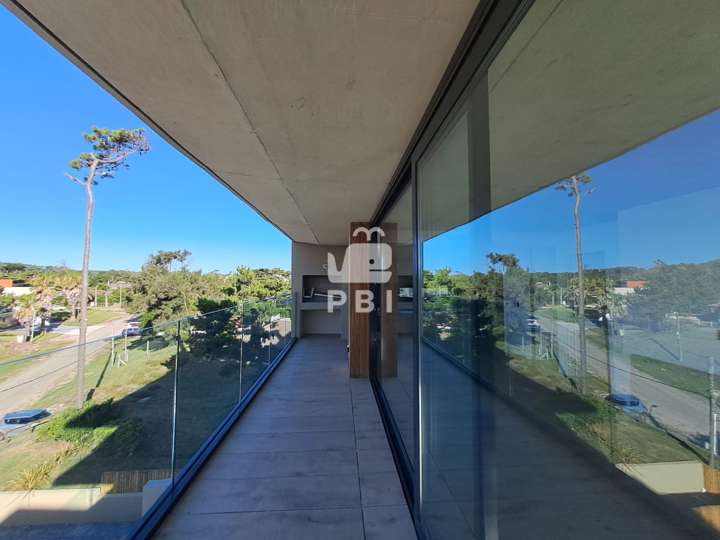 Apartamento en venta en Pinares, Maldonado