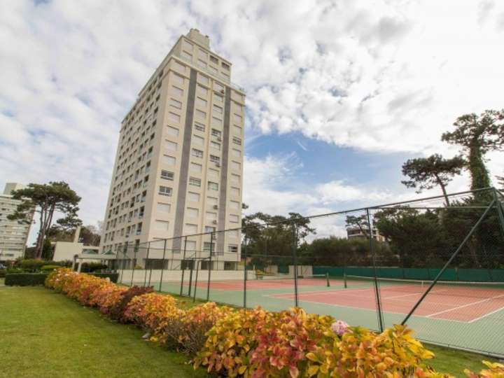Apartamento en venta en Conrado Rontgen, Punta Del Este