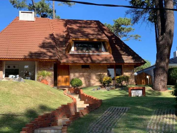 Casa en venta en Ofiuco, Maldonado
