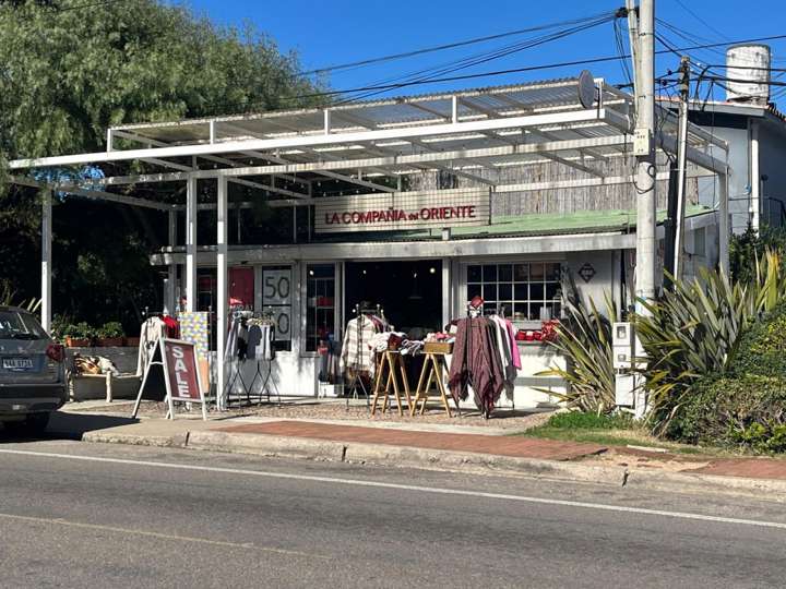 Comercial / Tienda en venta en Avenida Eduardo Víctor Haedo, Maldonado