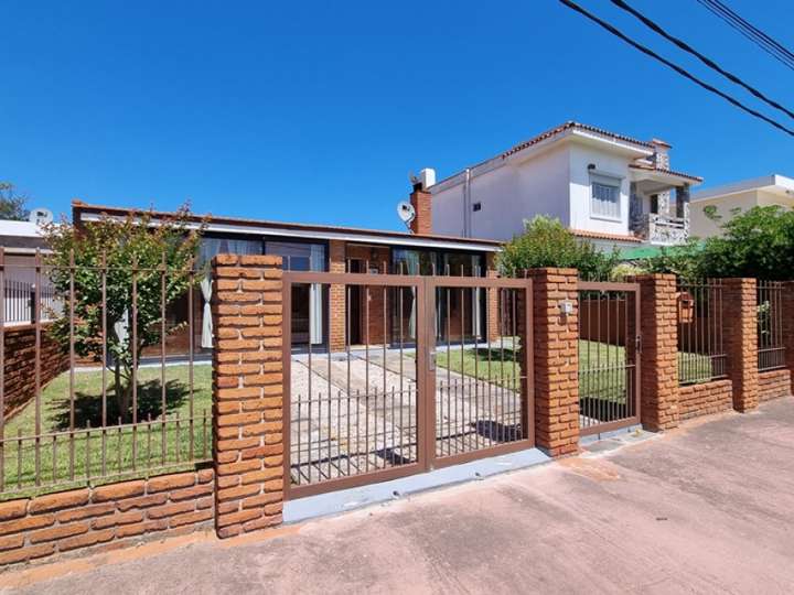 Casa en venta en General José Artigas, Piriápolis