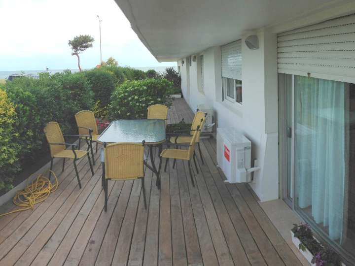 Apartamento en venta en Pinares, Maldonado