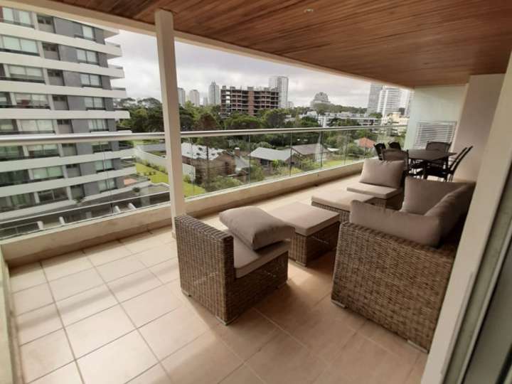 Apartamento en venta en Punta Del Este