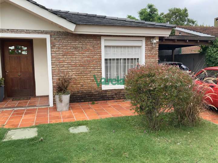 Casa en venta en San José de Carrasco, Canelones