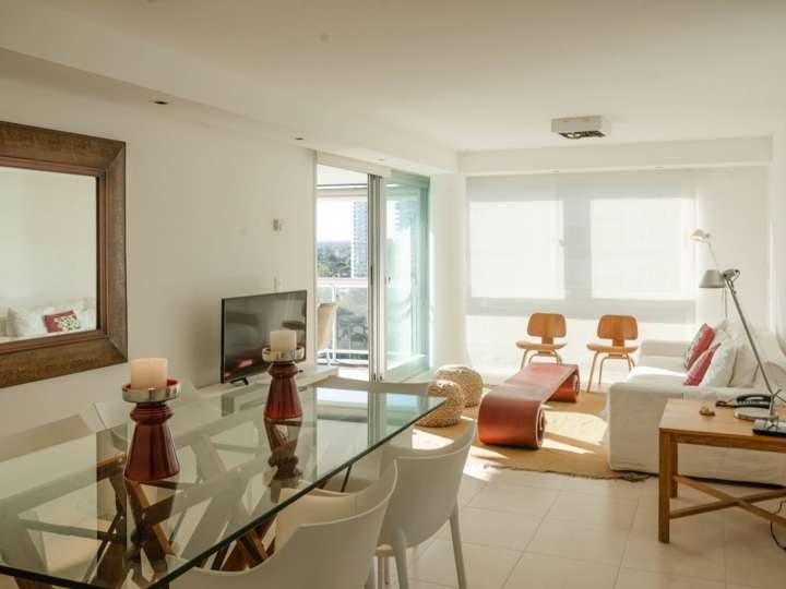 Apartamento en venta en Avenida Francisco Salazar, Punta Del Este