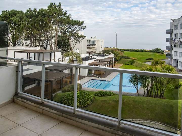 Apartamento en venta en Pinares, Maldonado