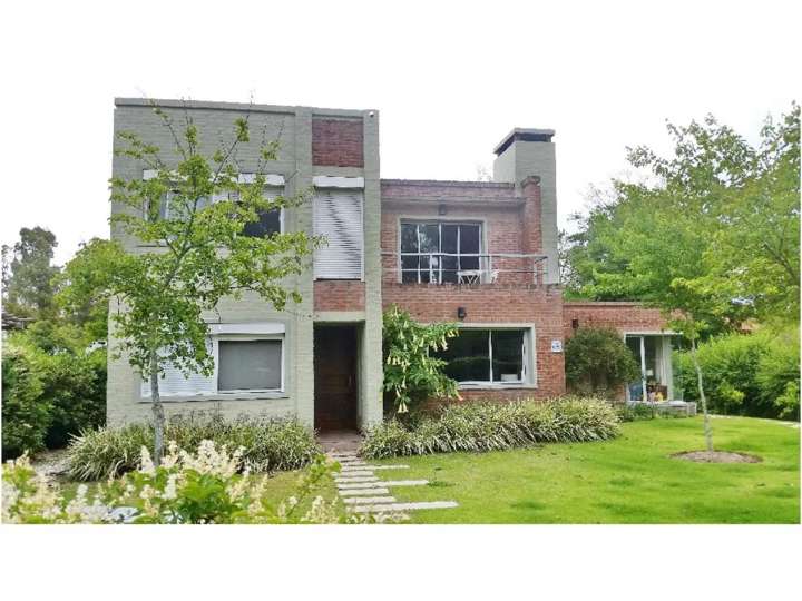 Casa en venta en Pinares, Maldonado