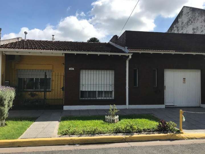 Casa en venta en Rossini, Hurlingham